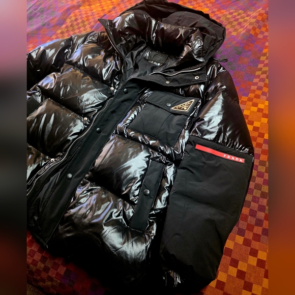 PRADA MILANO ENAMEL TRIANGLE LOGO LINEA ROSSA NYLON HOODED PUFFER JACKET XL - Picture 5 of 16